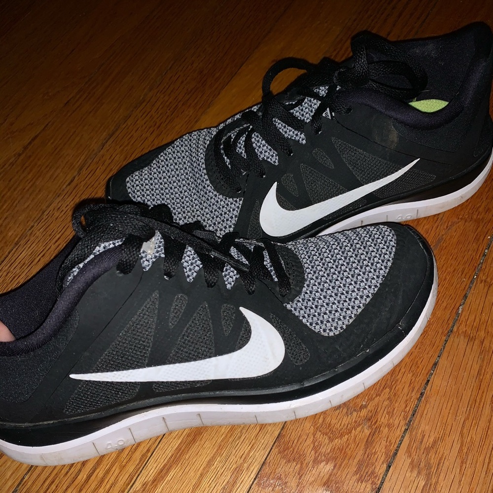 Nike free sneakers